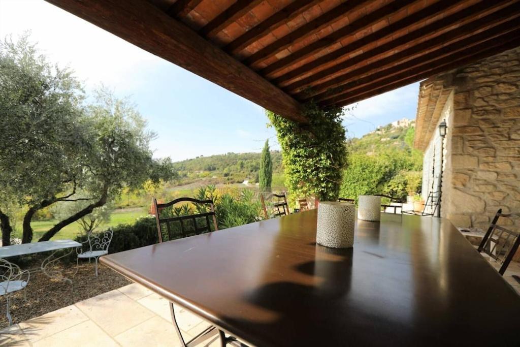 In Gordes, Facing The Entire Luberon Park A Beautiful 5 Bedrooms House ภายนอก รูปภาพ