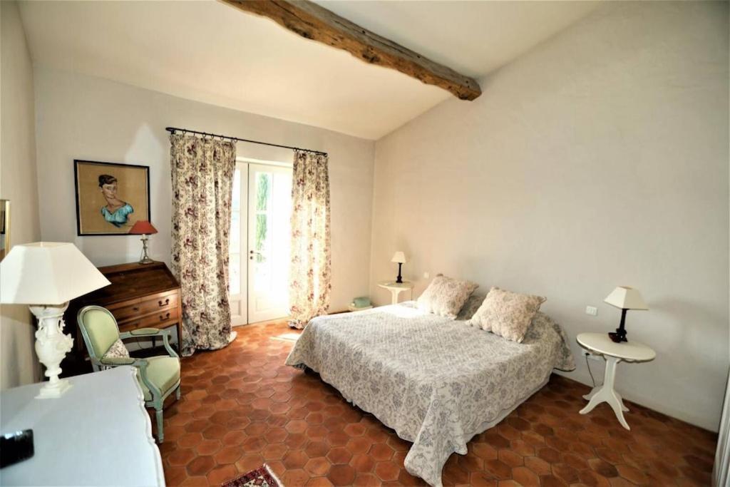 In Gordes, Facing The Entire Luberon Park A Beautiful 5 Bedrooms House ภายนอก รูปภาพ